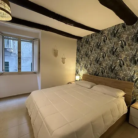 Duomo - Tribunali In The Historic Center Apartmán